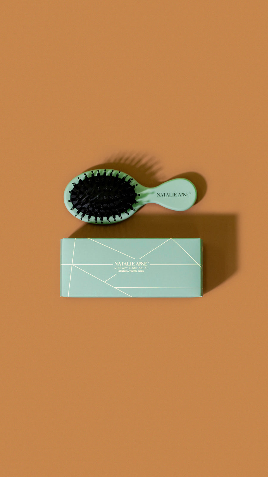 Natalie Anne Mini Wet & Dry Brush - Mint